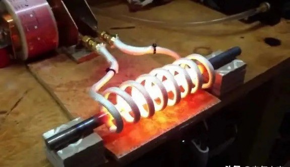 感應(yīng)加熱電源